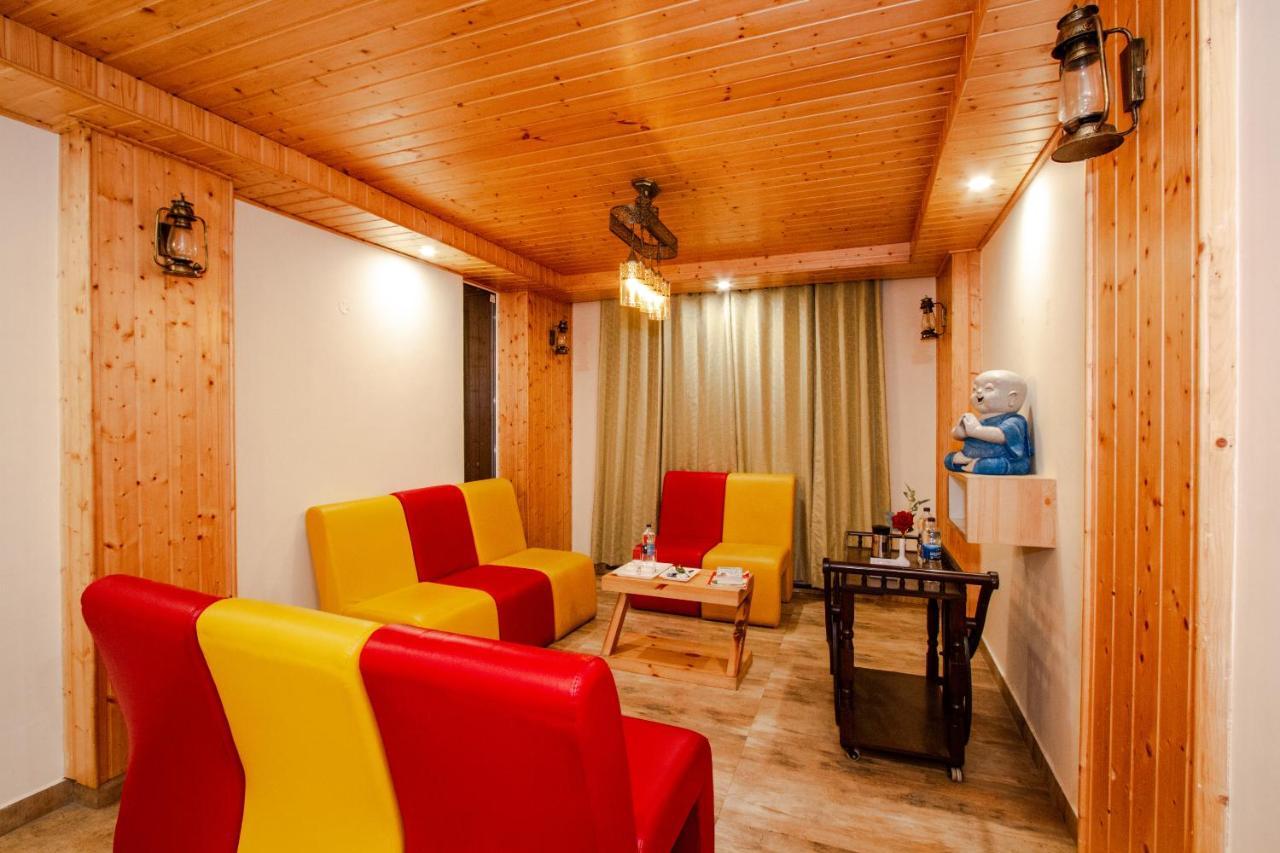 Tripli Hotels Stone House Cottage Manāli Exteriér fotografie